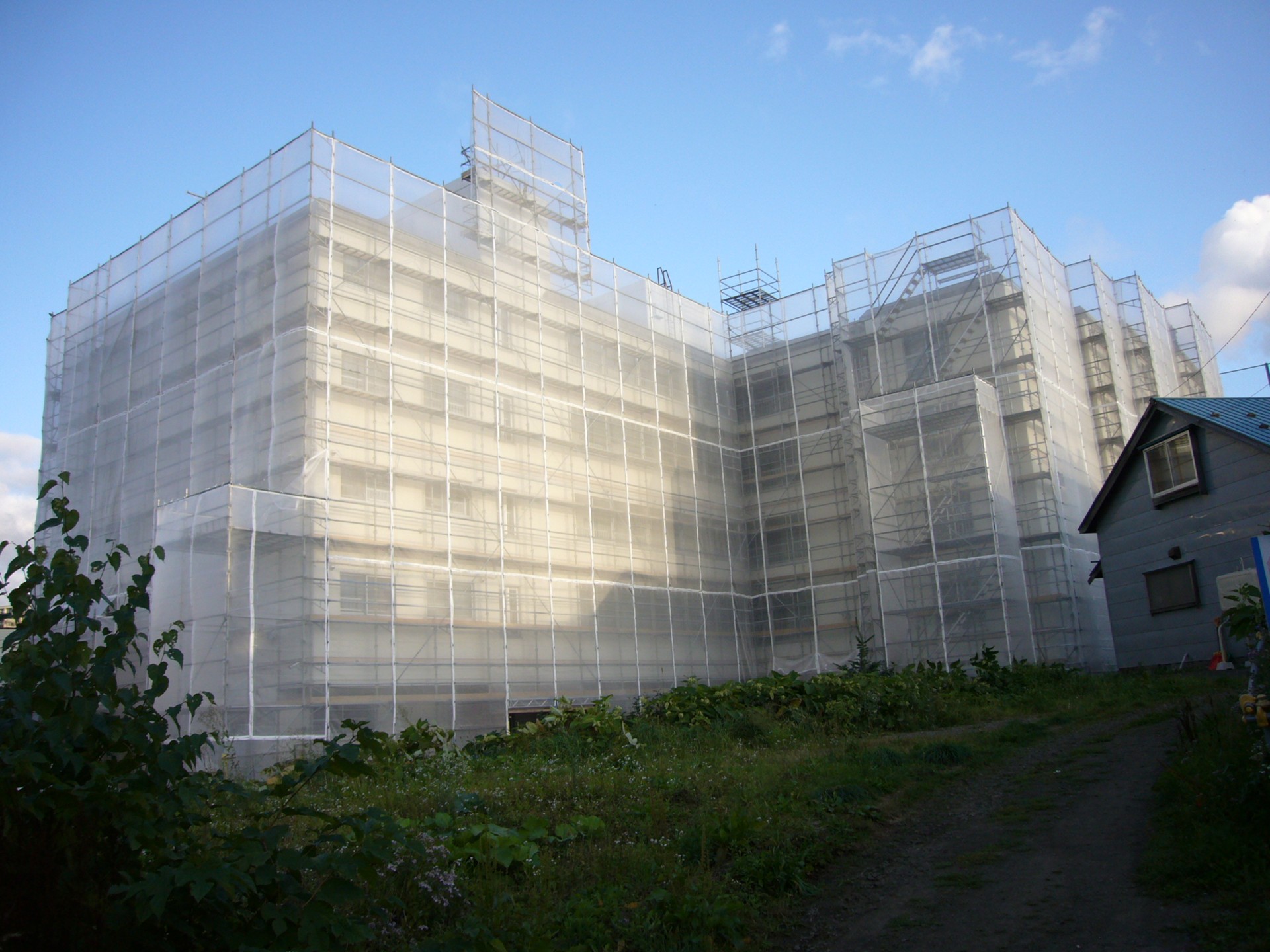 くさび緊結式足場施工